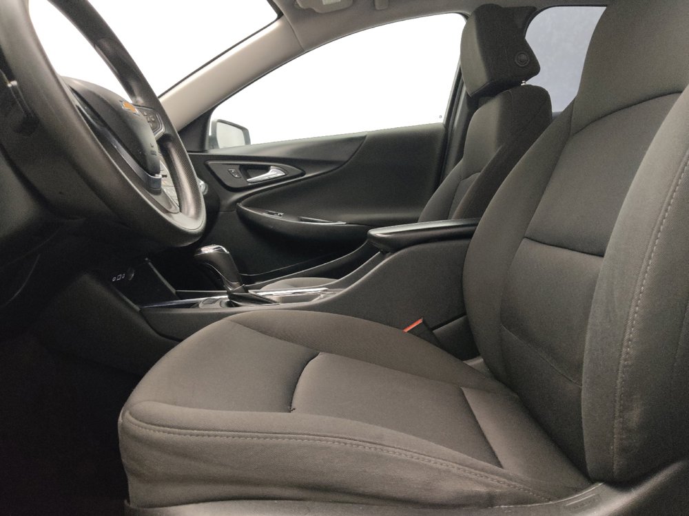 Used 2020 Chevrolet Malibu LT FWD image 17