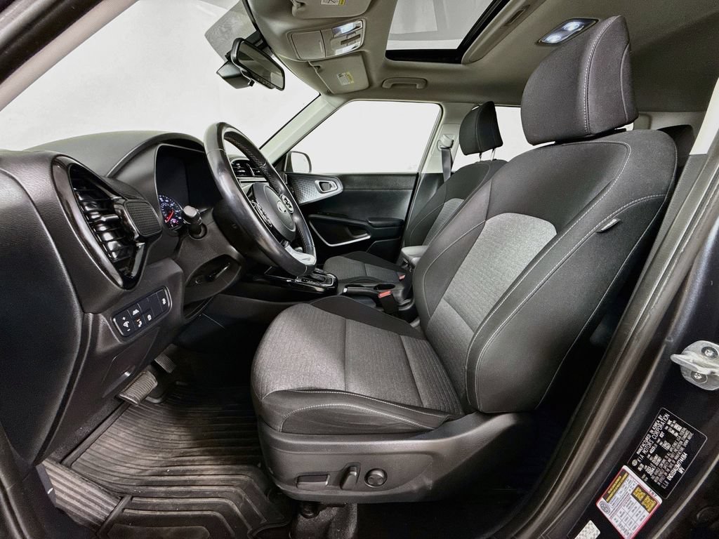 Used 2021 Kia Soul EX FWD image 24