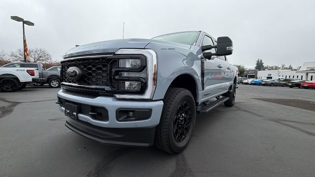 New 2026 Ford F250 Lariat w/ Black Appearance Package image 9