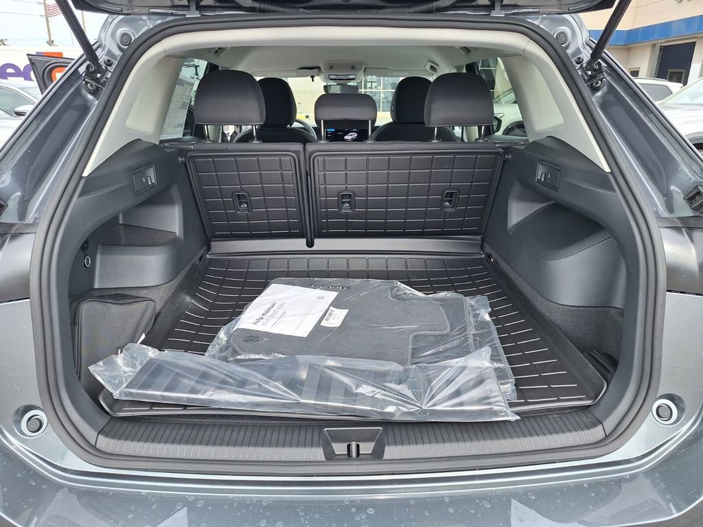 New 2025 Volkswagen Tiguan S image 17