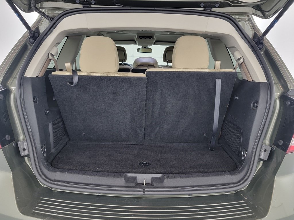 Used 2019 Dodge Journey SE FWD image 25