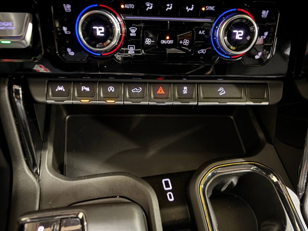 Used 2024 GMC Sierra 1500 AT4 w/ Technology Package image 13