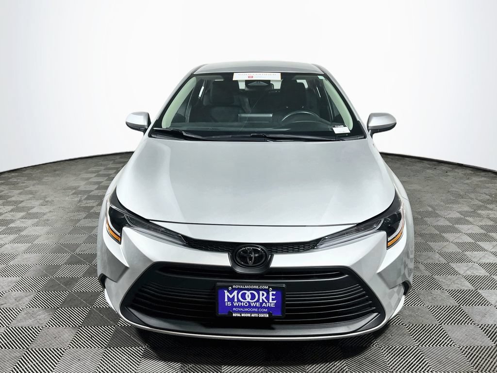 Certified 2025 Toyota Corolla LE FWD image 2