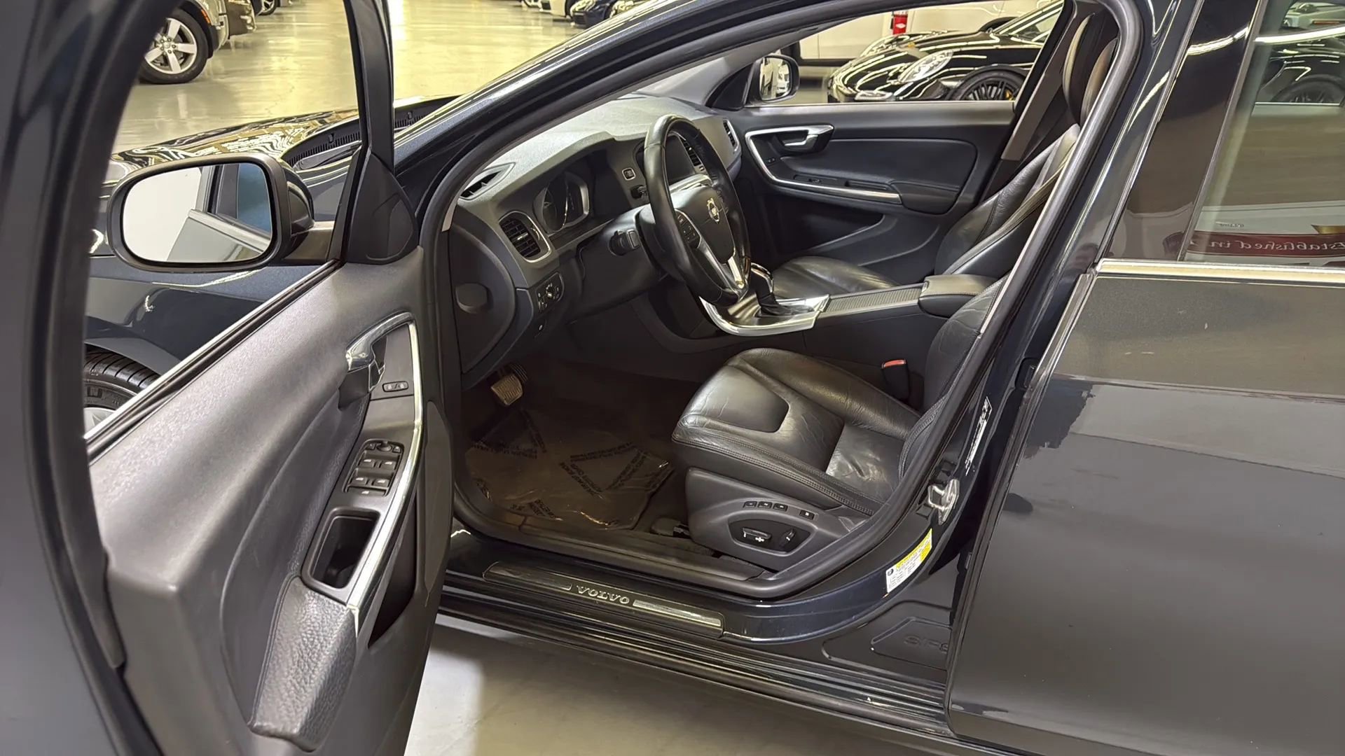 Used 2014 Volvo S60 T5 image 8