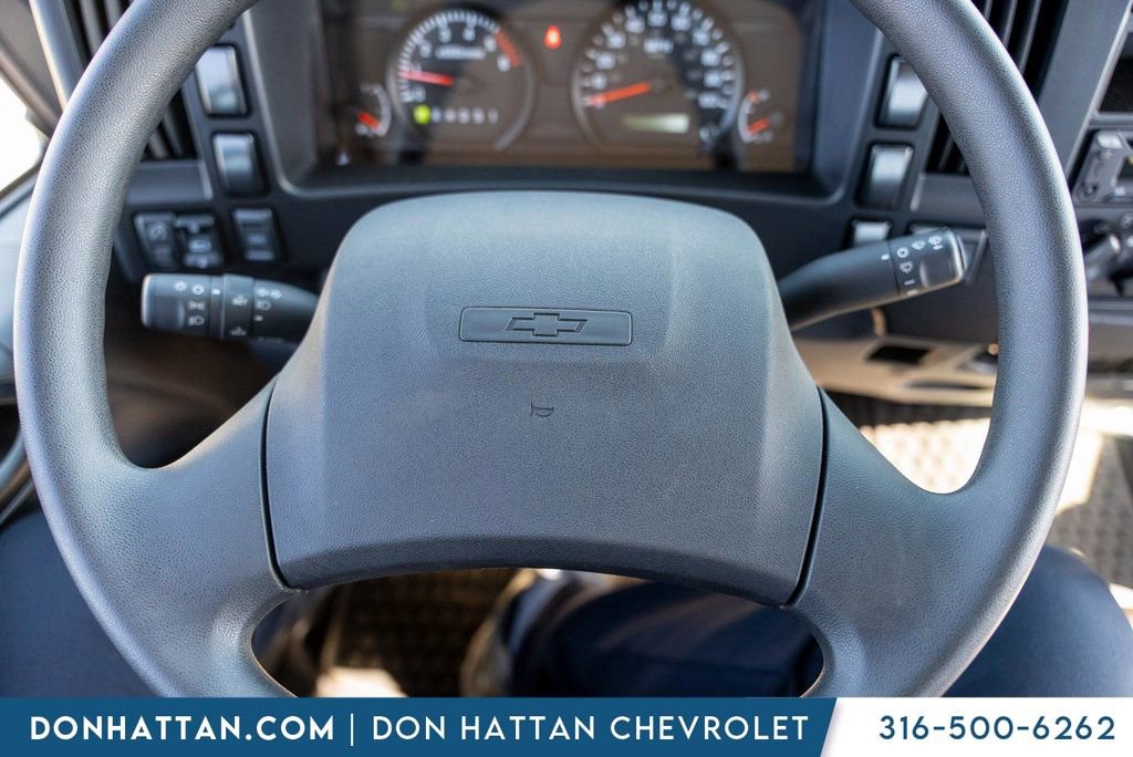 New 2025 Chevrolet Low Cab Forward image 7