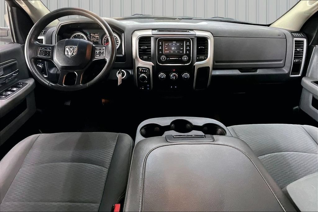 Used 2017 RAM 1500 Classic SLT AWD/4WD image 7