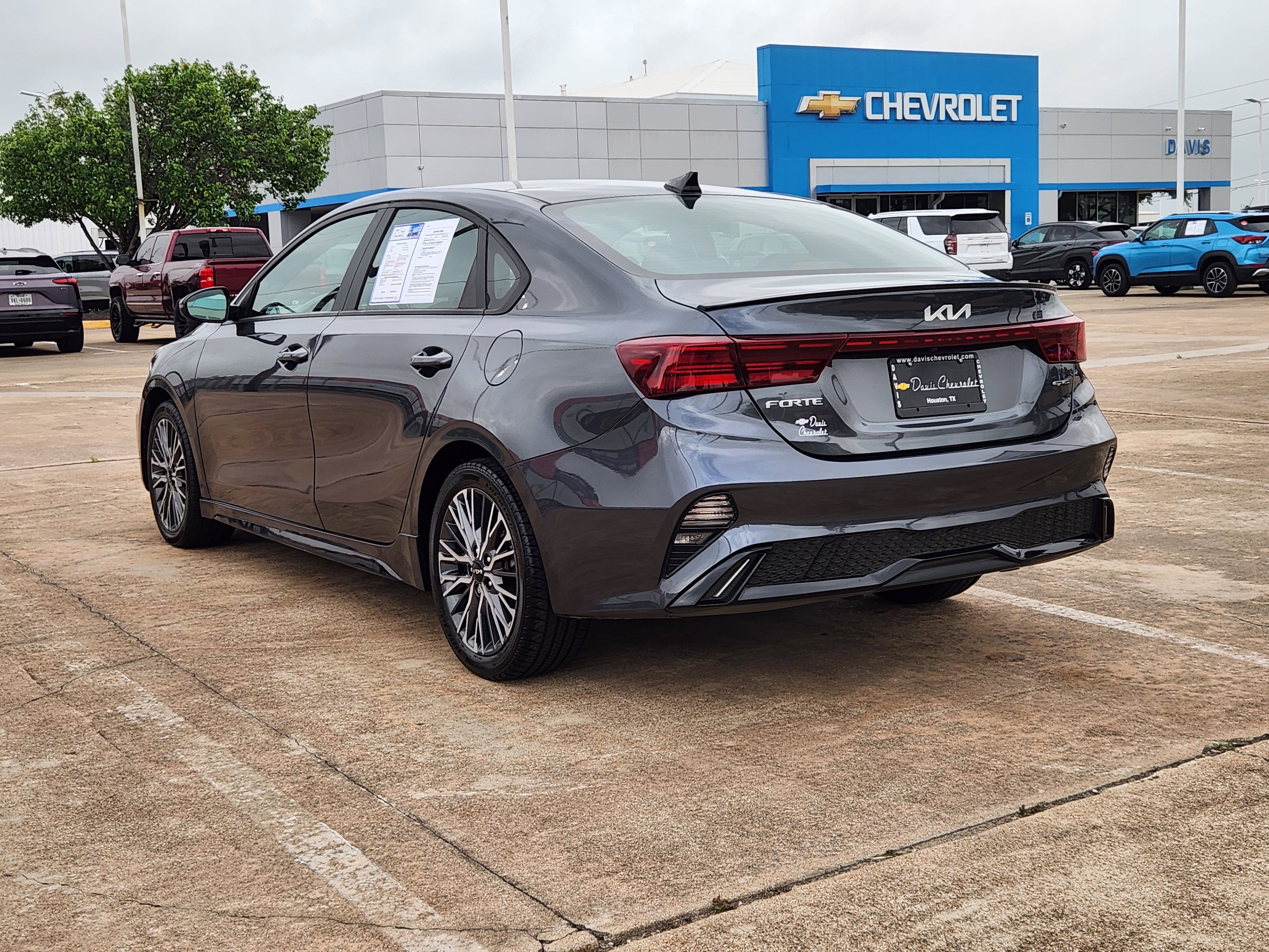 Used 2024 Kia Forte GT-Line w/ GT-Line Premium Package image 8