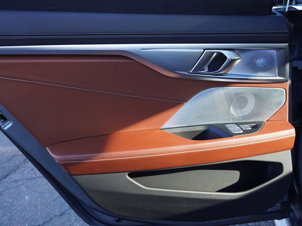 Used 2025 BMW M850i xDrive image 26