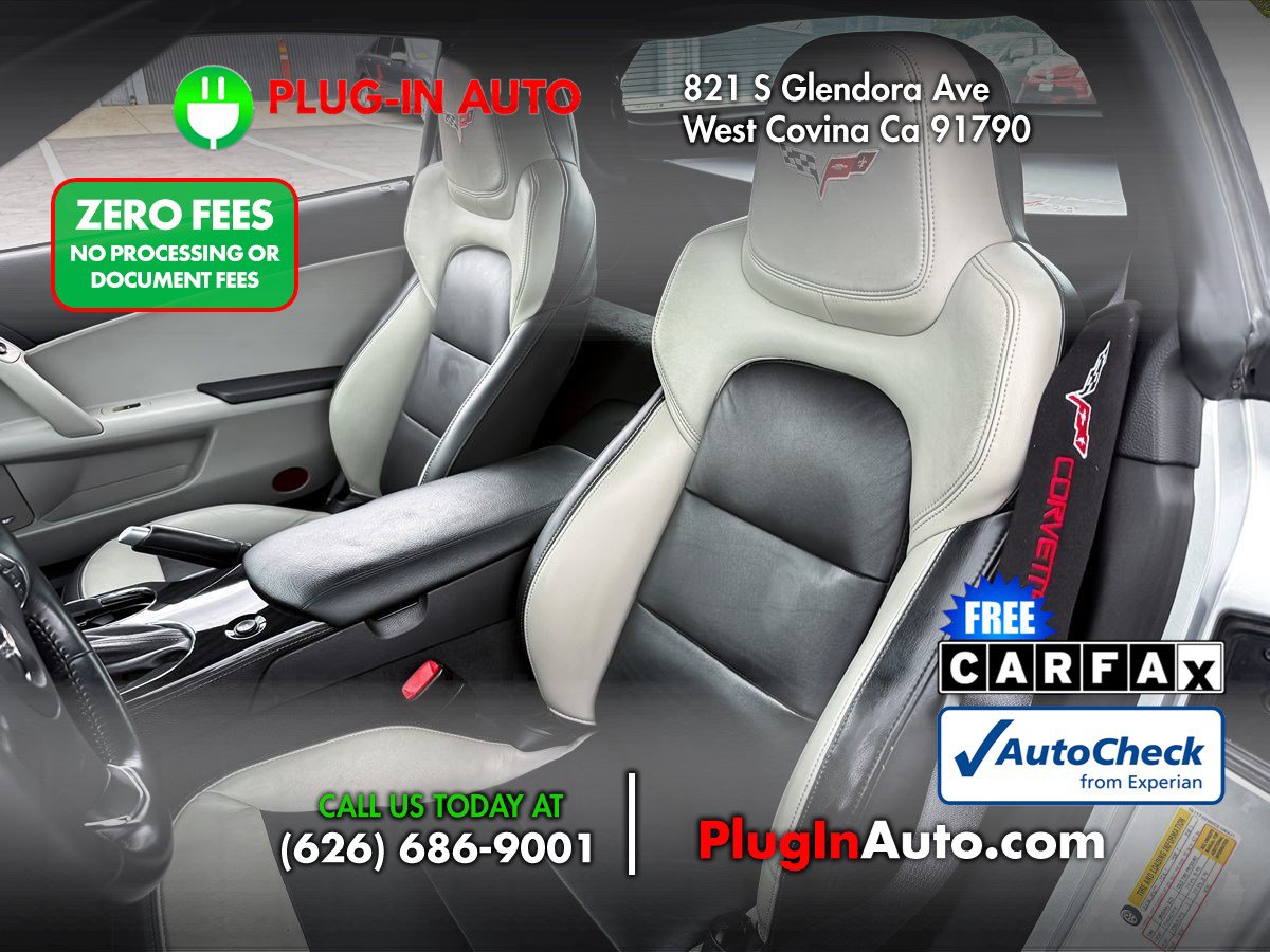 Used 2012 Chevrolet Corvette Coupe w/ 2LT Preferred Equipment Group RWD image 12