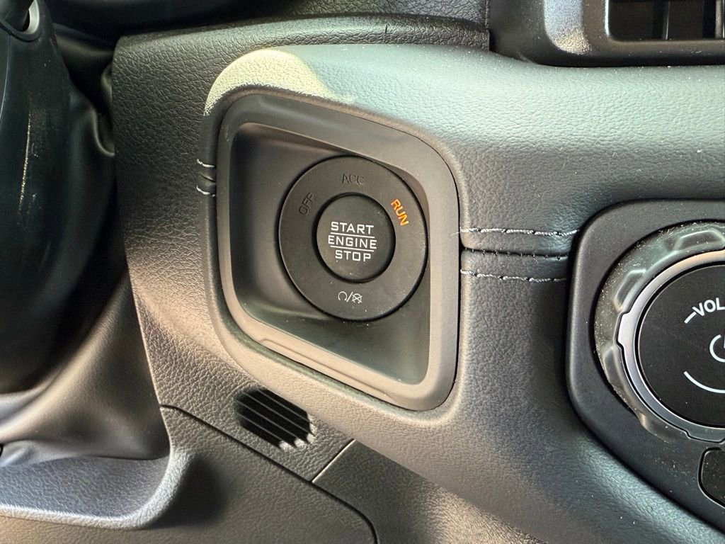 New 2025 Jeep Wrangler Unlimited Rubicon 392 image 25