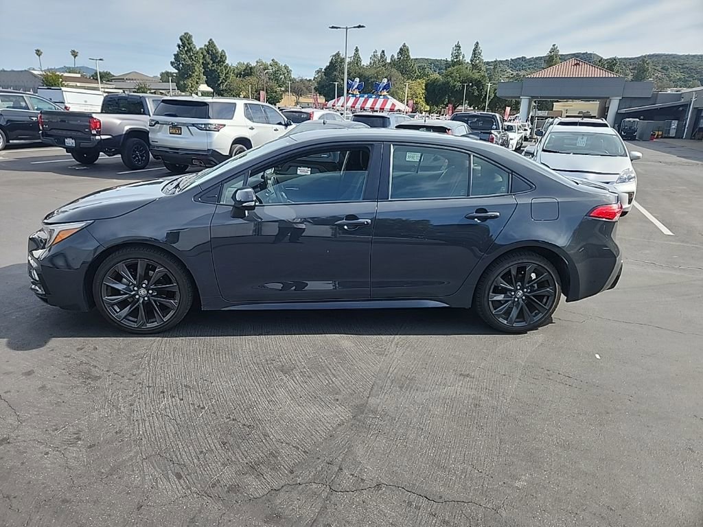 Used 2024 Toyota Corolla SE FWD image 2