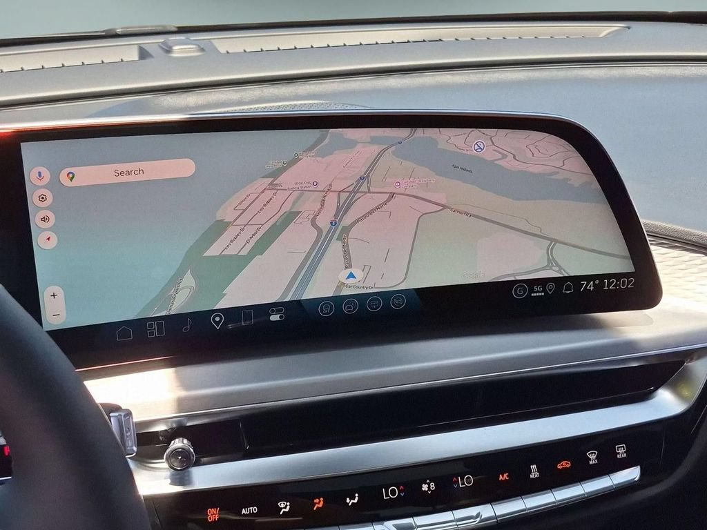 New 2026 Cadillac Lyriq Luxury AWD/4WD image 18