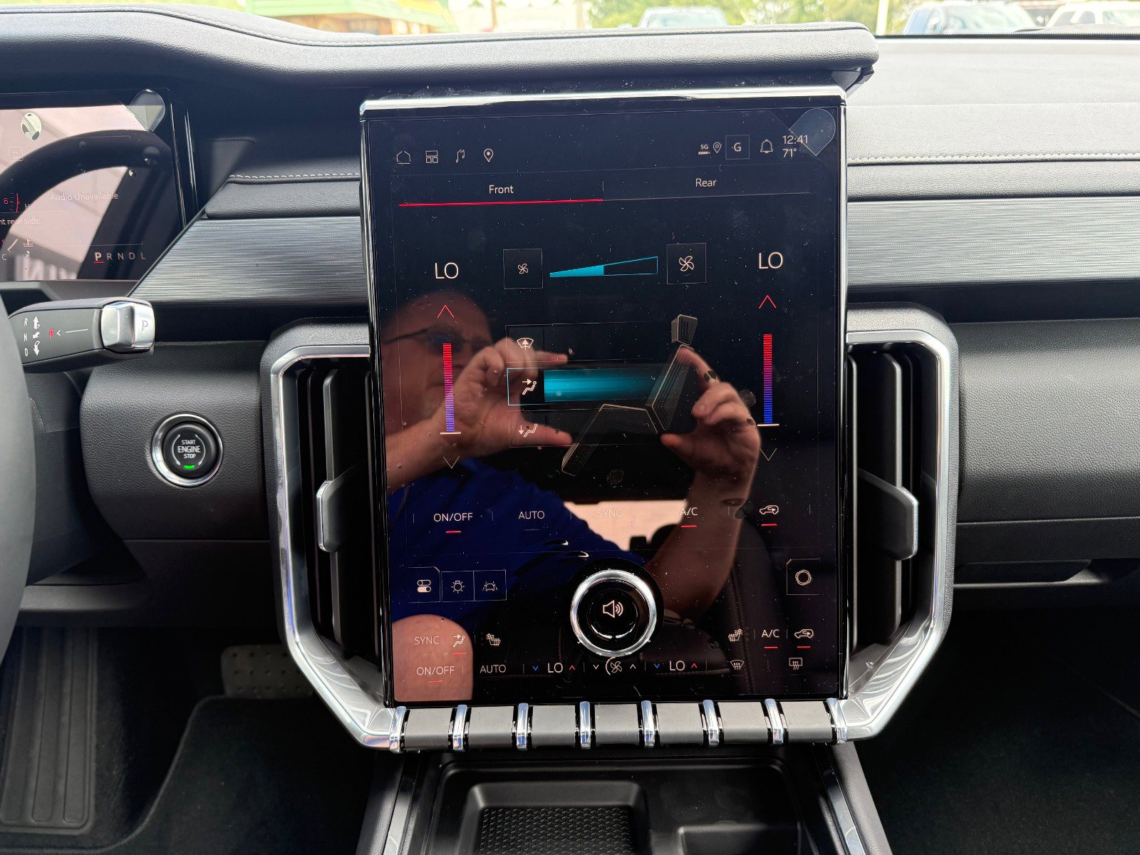 New 2026 GMC Acadia Elevation w/ Elevation Premium Package image 22