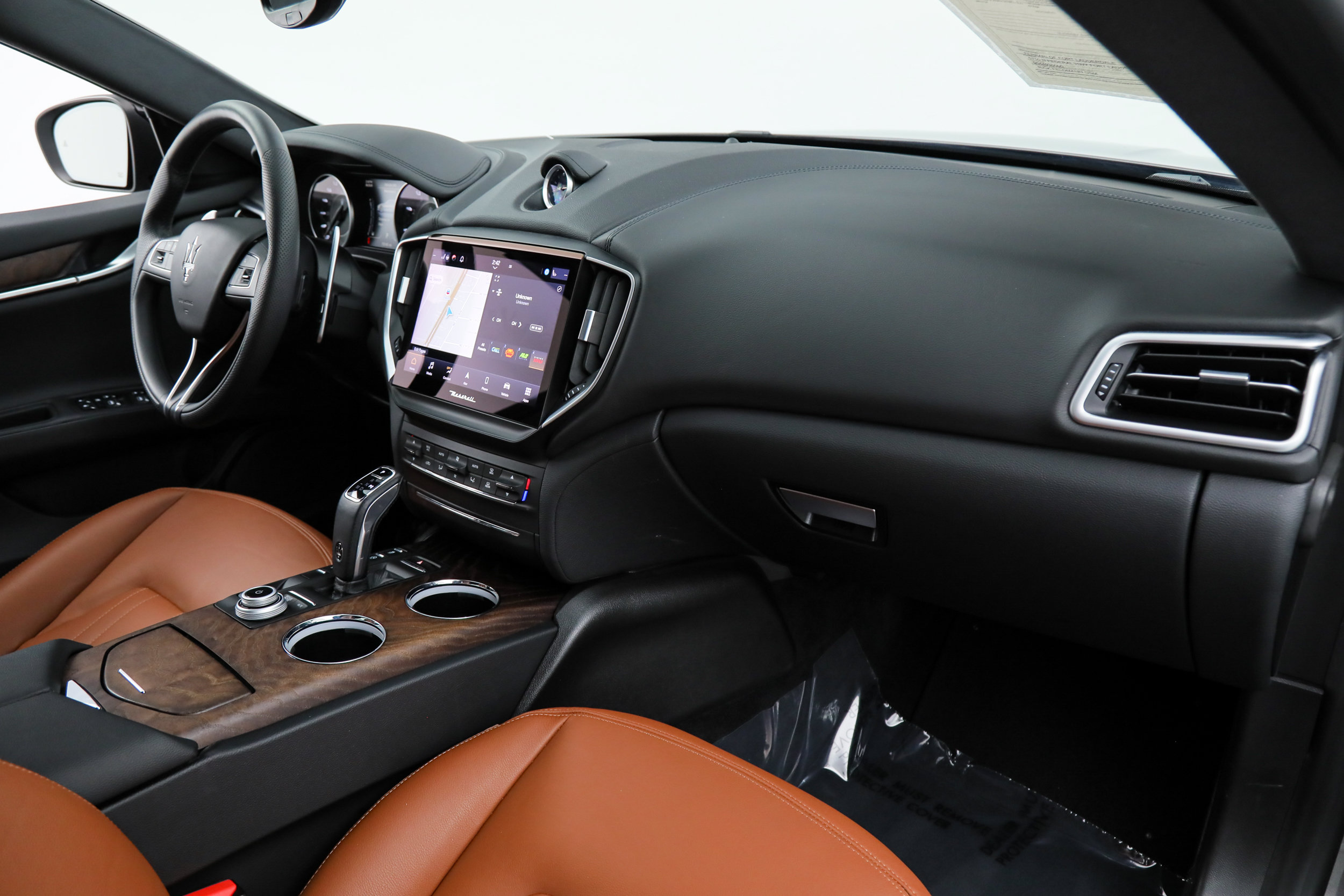 Certified 2023 Maserati Ghibli Modena RWD image 10