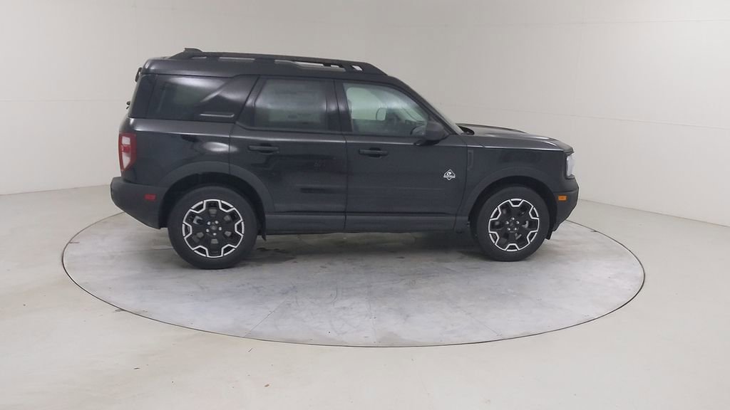 New 2025 Ford Bronco Sport Outer Banks image 12