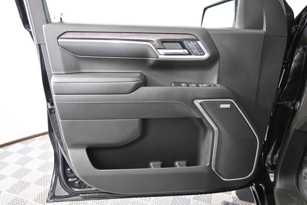 Used 2022 Chevrolet Silverado 1500 LTZ w/ Technology Package image 21