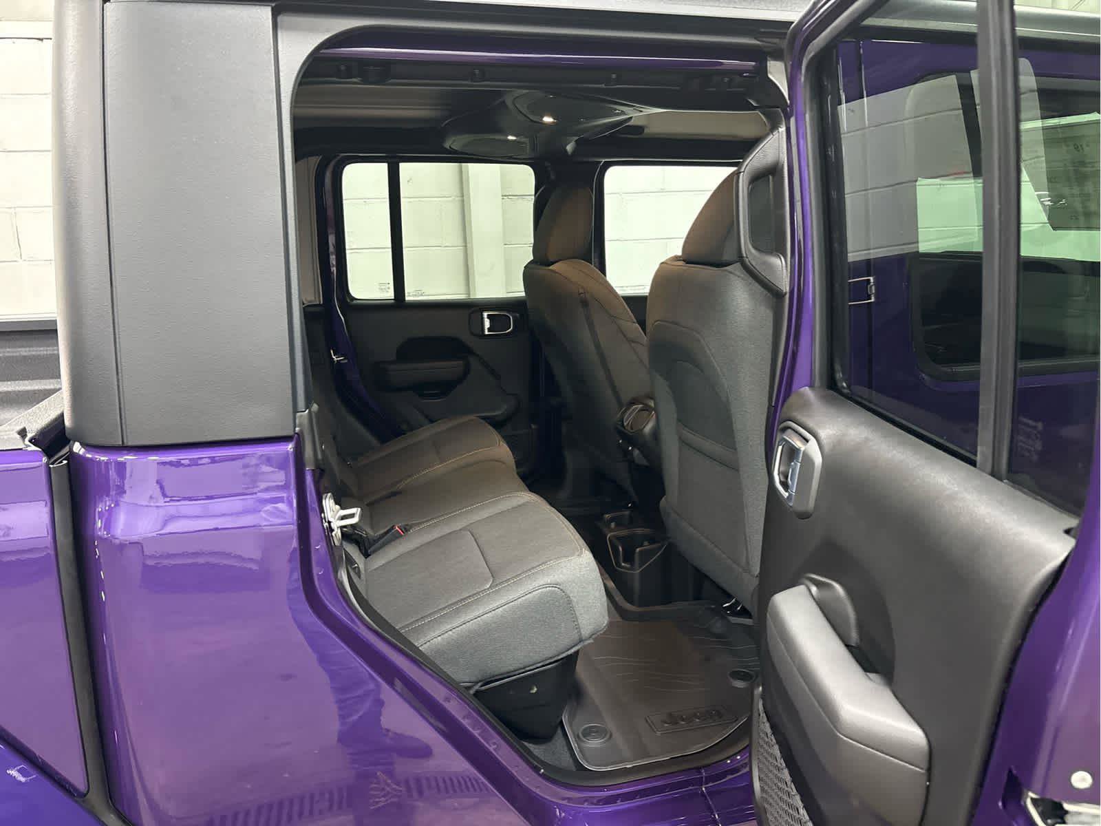 New 2026 Jeep Gladiator Sport AWD/4WD image 24