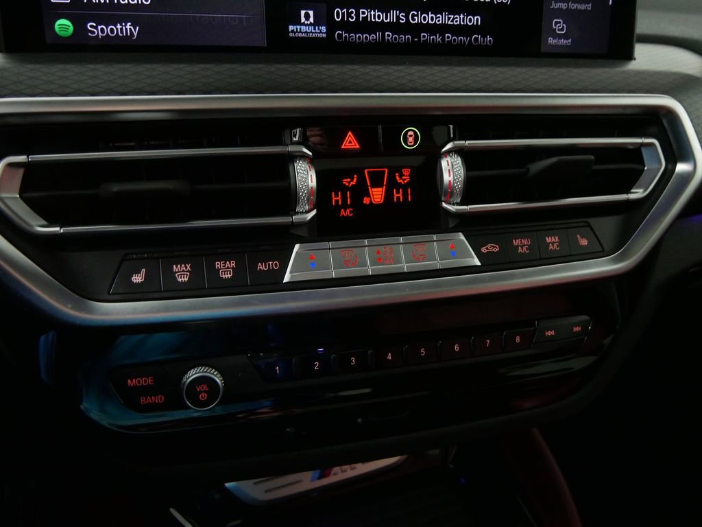 Used 2023 BMW X4 M40i AWD/4WD image 31