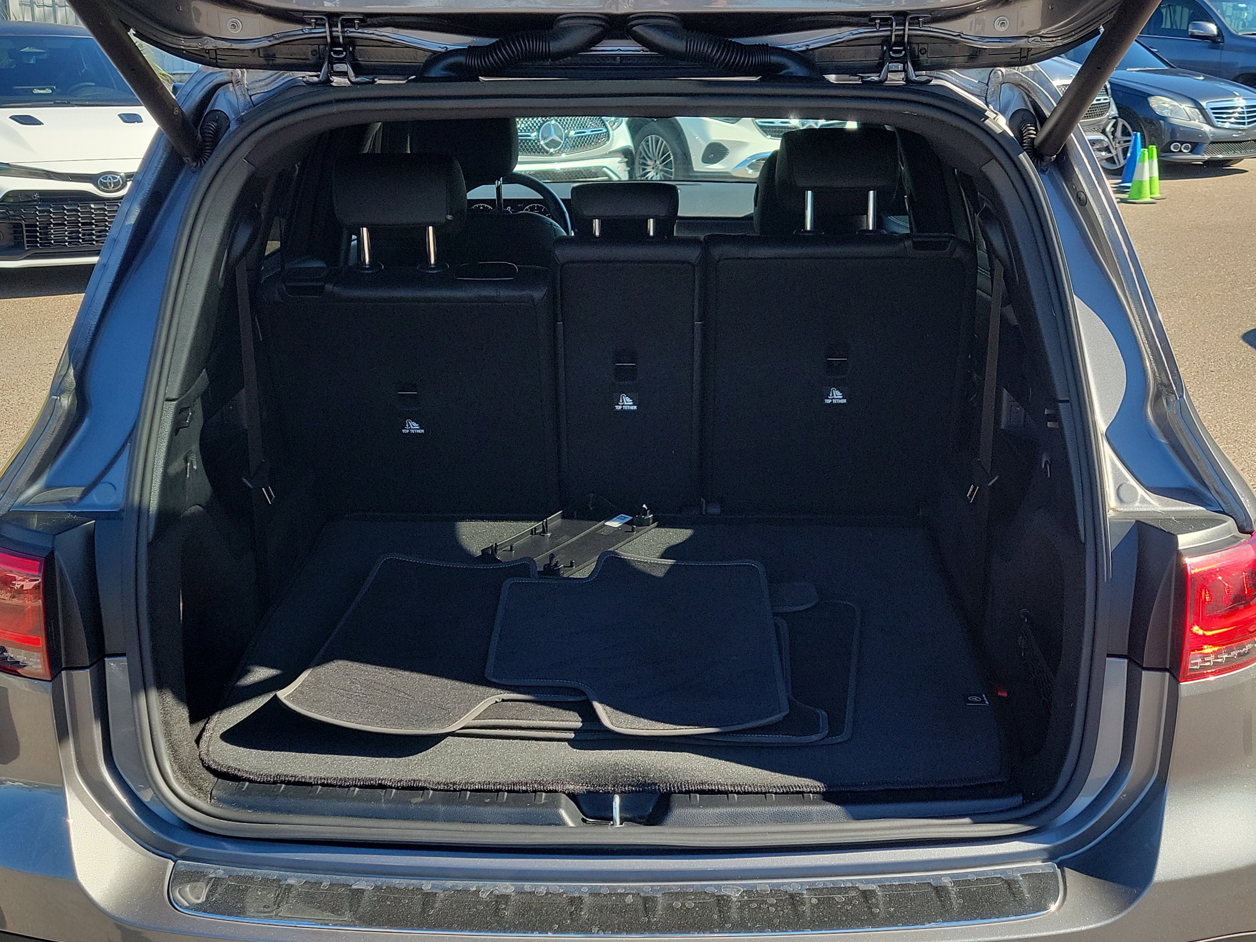 Certified 2021 Mercedes-Benz GLB 250 4MATIC image 9