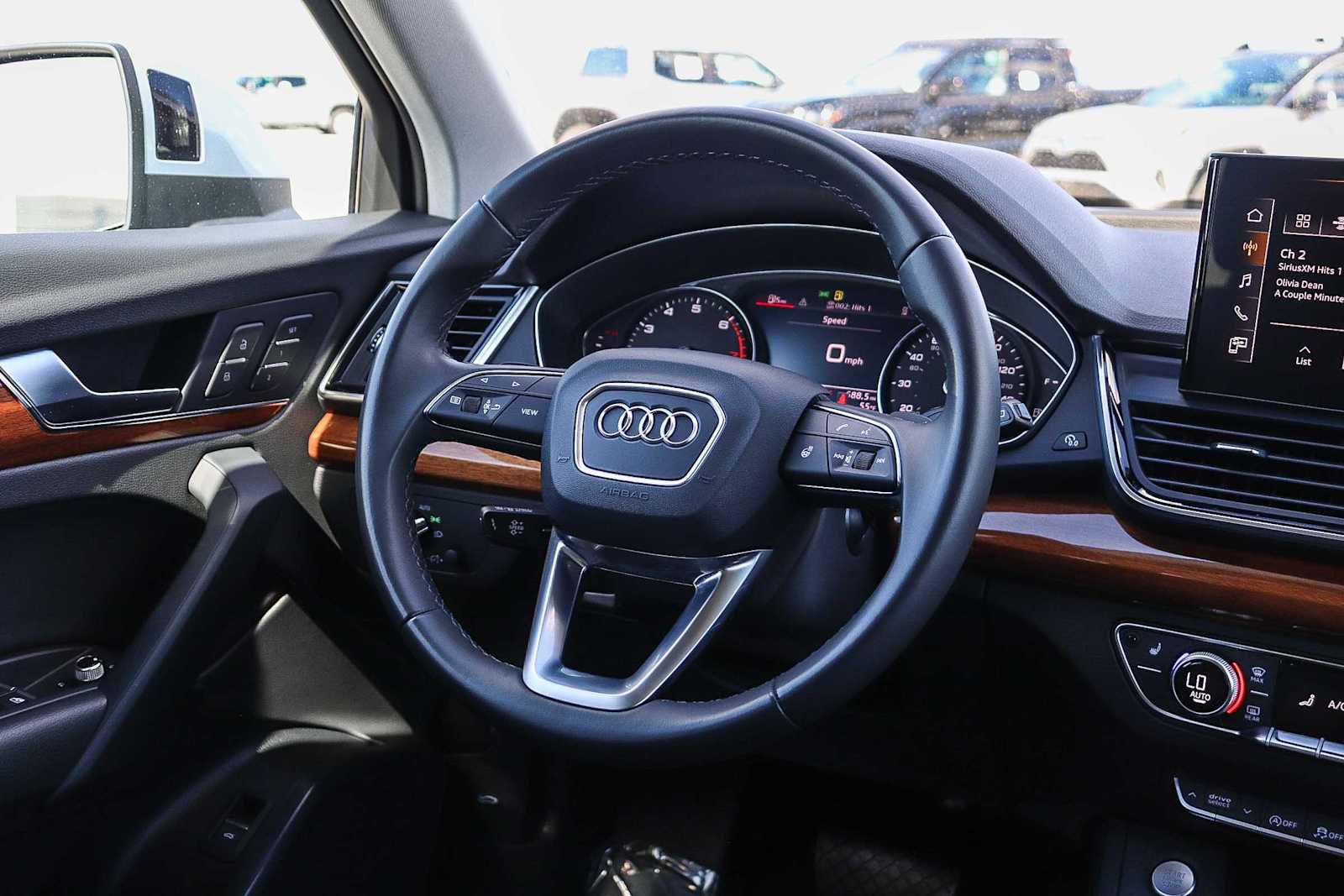 Used 2023 Audi Q5 2.0T Premium w/ Convenience Package image 22
