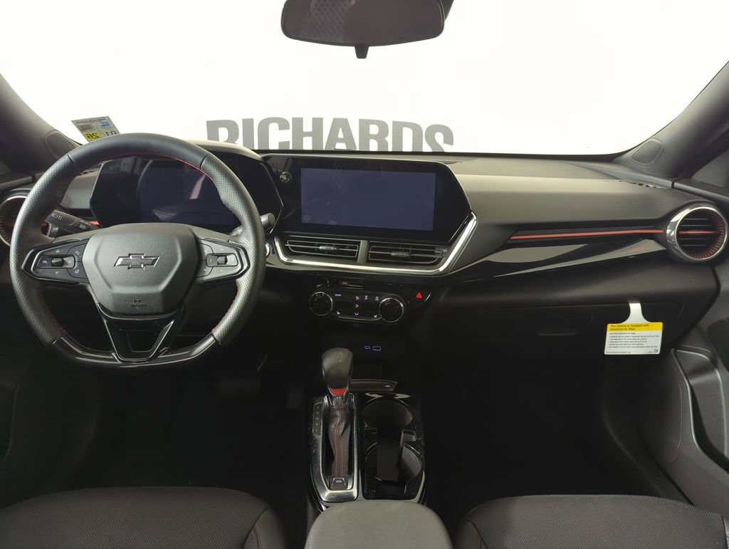 Used 2025 Chevrolet Trax RS w/ Driver Confidence Package image 10