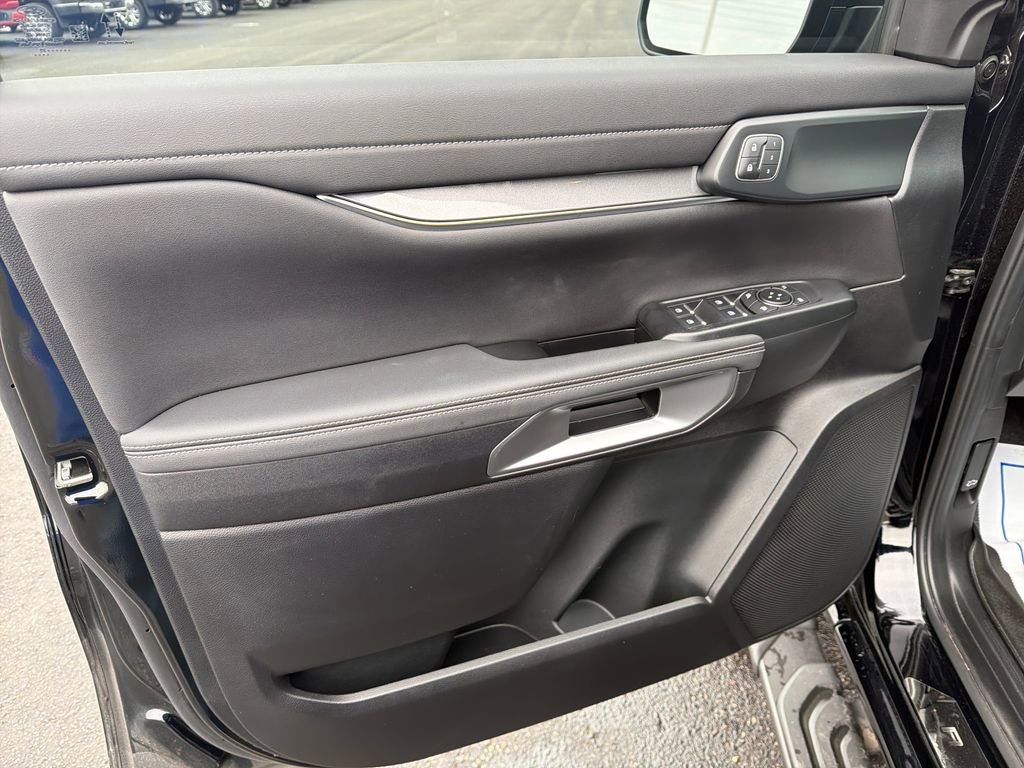 Used 2025 Ford Ranger Lariat w/ FX4 Off-Road Package image 10