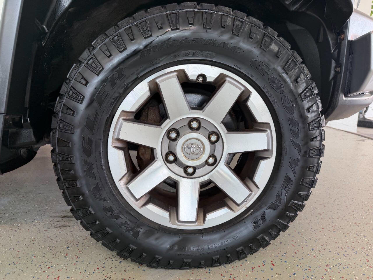 Used 2014 Toyota FJ Cruiser 4WD w/ Upgrade Package image 19