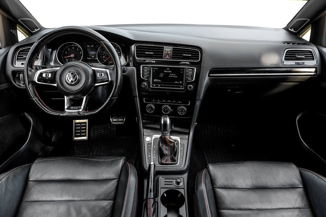 Used 2016 Volkswagen GTI SE w/ Lighting Package (SEL) FWD image 14