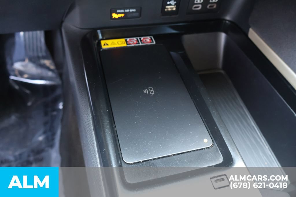 Used 2025 Toyota Camry LE FWD image 34