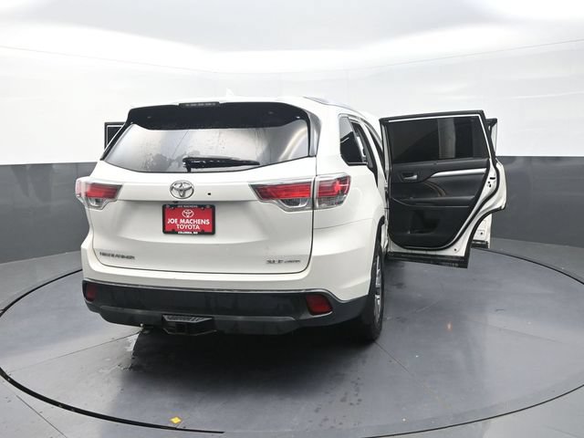 Used 2015 Toyota Highlander XLE AWD/4WD image 45