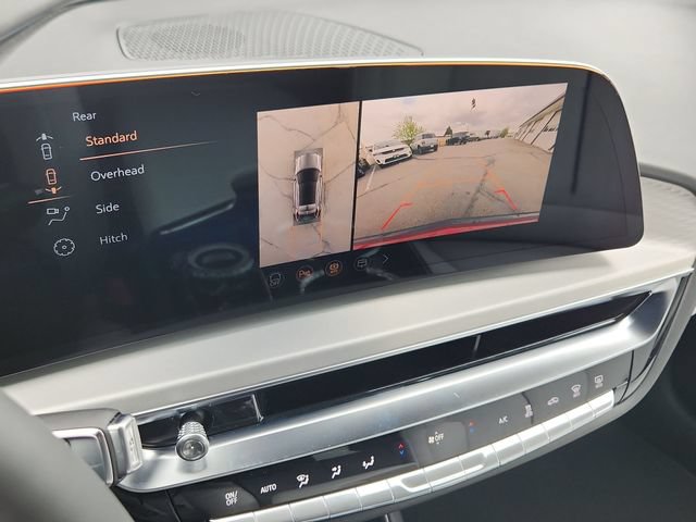 New 2026 Cadillac Lyriq Signature Sport AWD/4WD image 20
