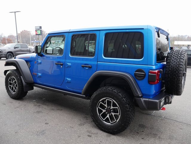 Used 2024 Jeep Wrangler Unlimited Rubicon w/ Convenience Group image 7