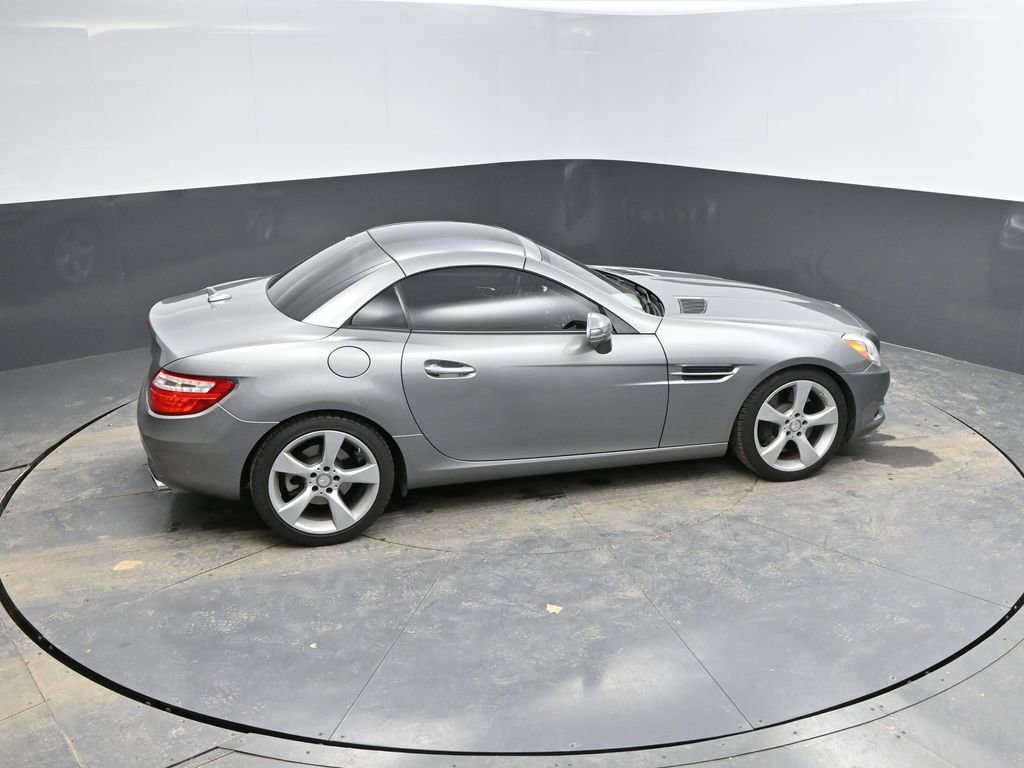 Used 2012 Mercedes-Benz SLK 350 image 34