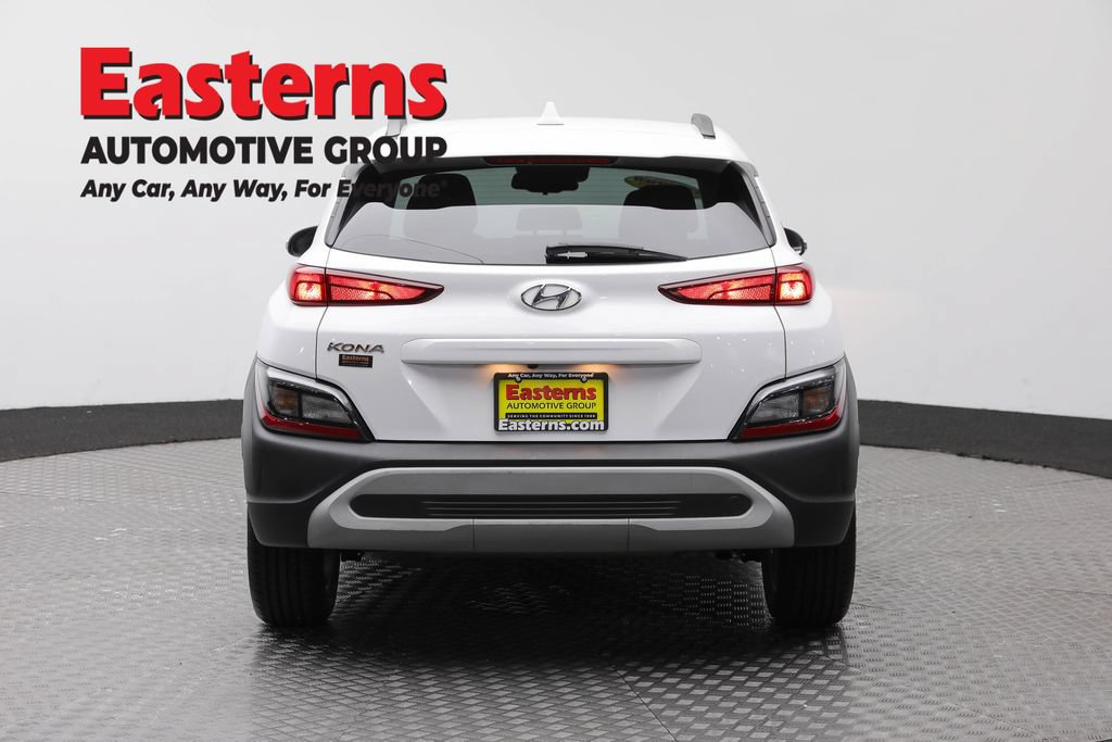 Used 2023 Hyundai Kona SEL w/ Cargo Package FWD image 8