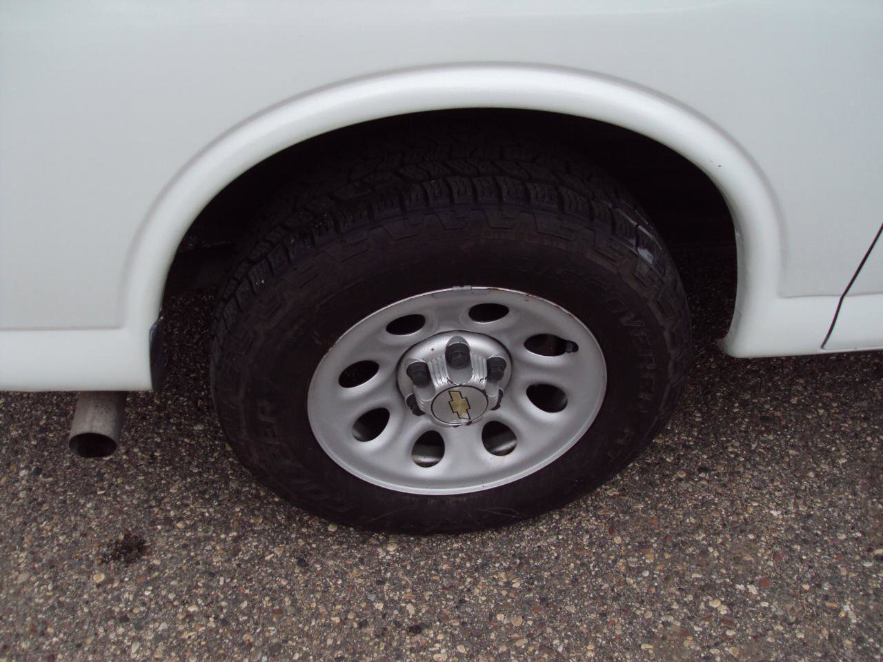 Used 2014 Chevrolet Express 1500 AWD image 27