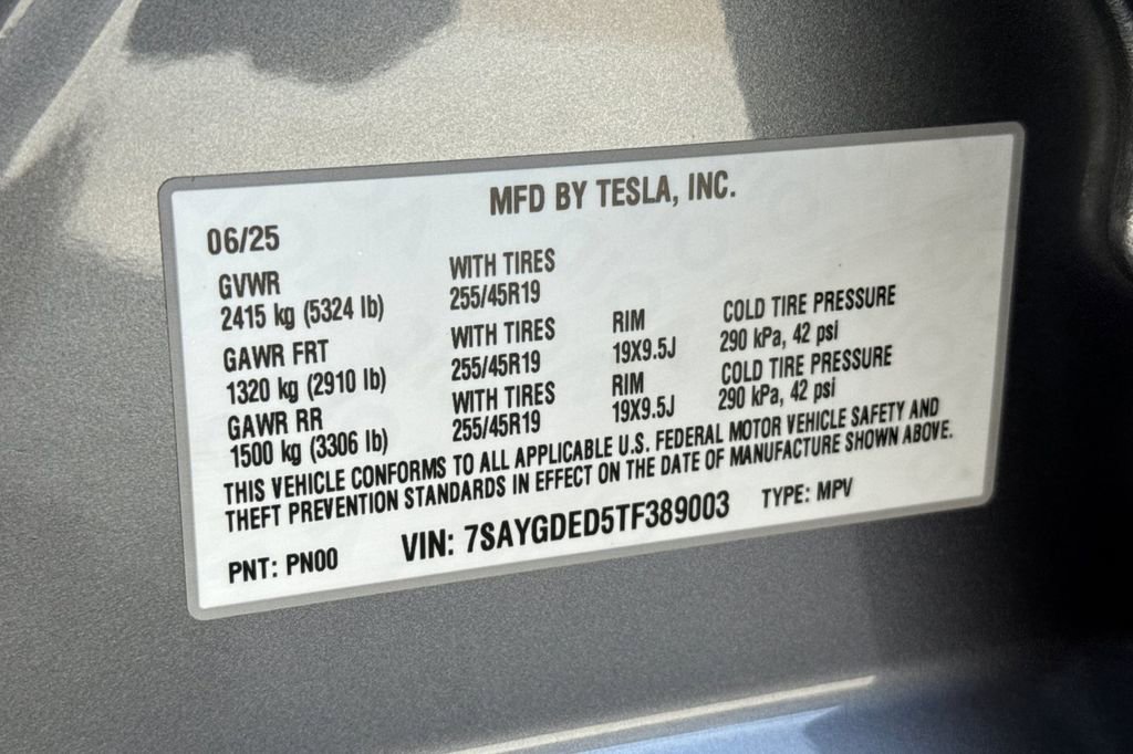 Used 2026 Tesla Model Y 2WD image 27