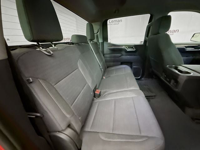 Used 2022 Chevrolet Silverado 1500 RST w/ Z71 Off-Road Package AWD/4WD image 30
