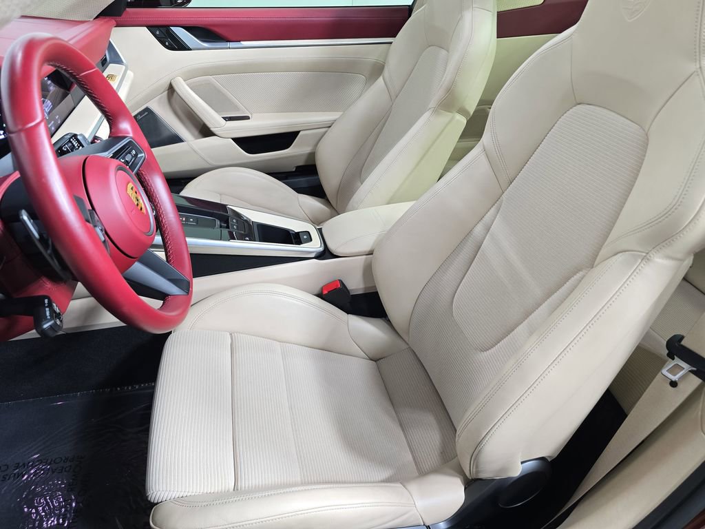 Certified 2021 Porsche 911 AWD/4WD image 5