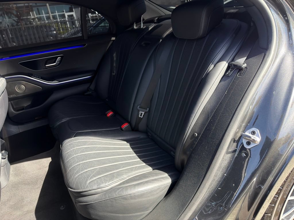Used 2022 Mercedes-Benz S 500 4MATIC w/ AMG Line Package image 37