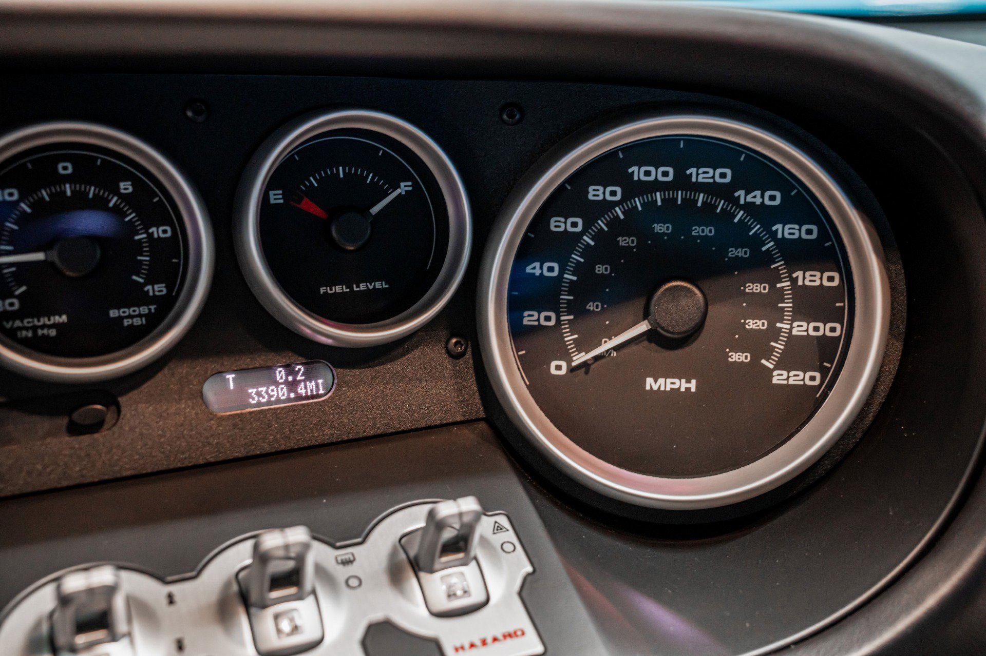 Used 2006 Ford GT RWD image 20