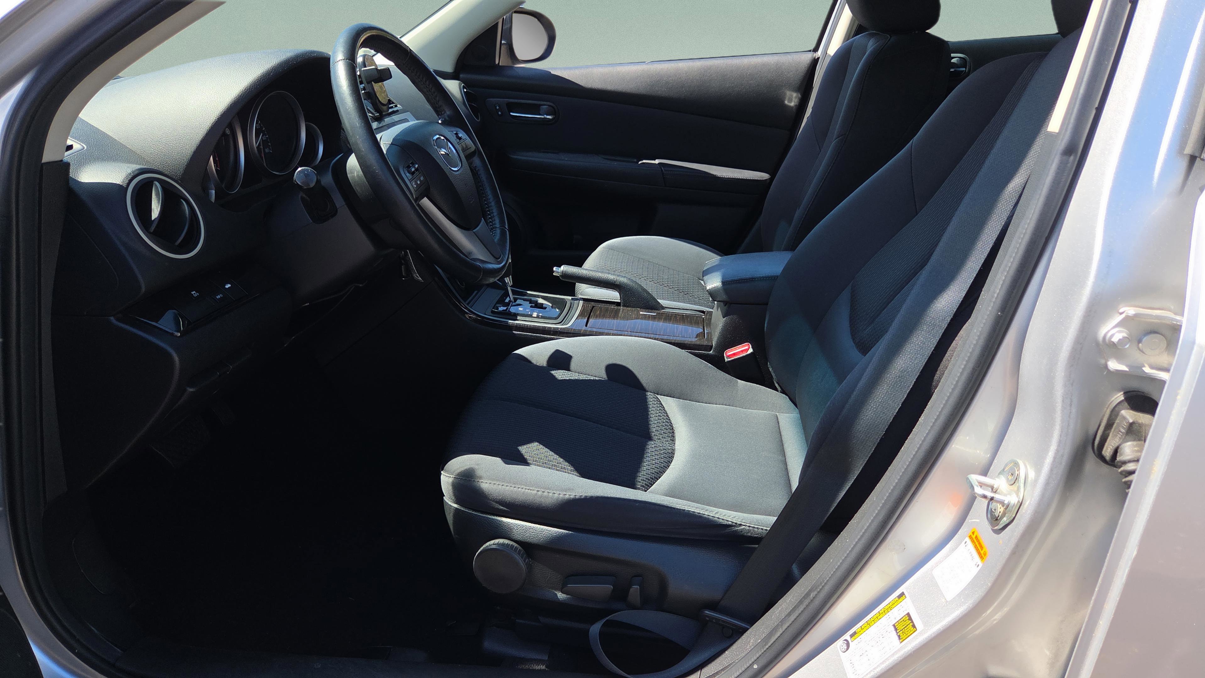 Used 2011 MAZDA MAZDA6 i Touring image 11