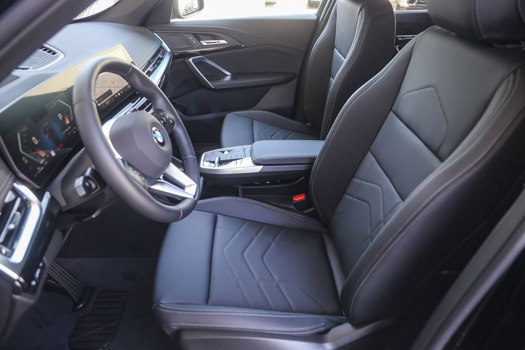 New 2026 BMW X1 xDrive28i w/ Technology Package AWD/4WD image 13