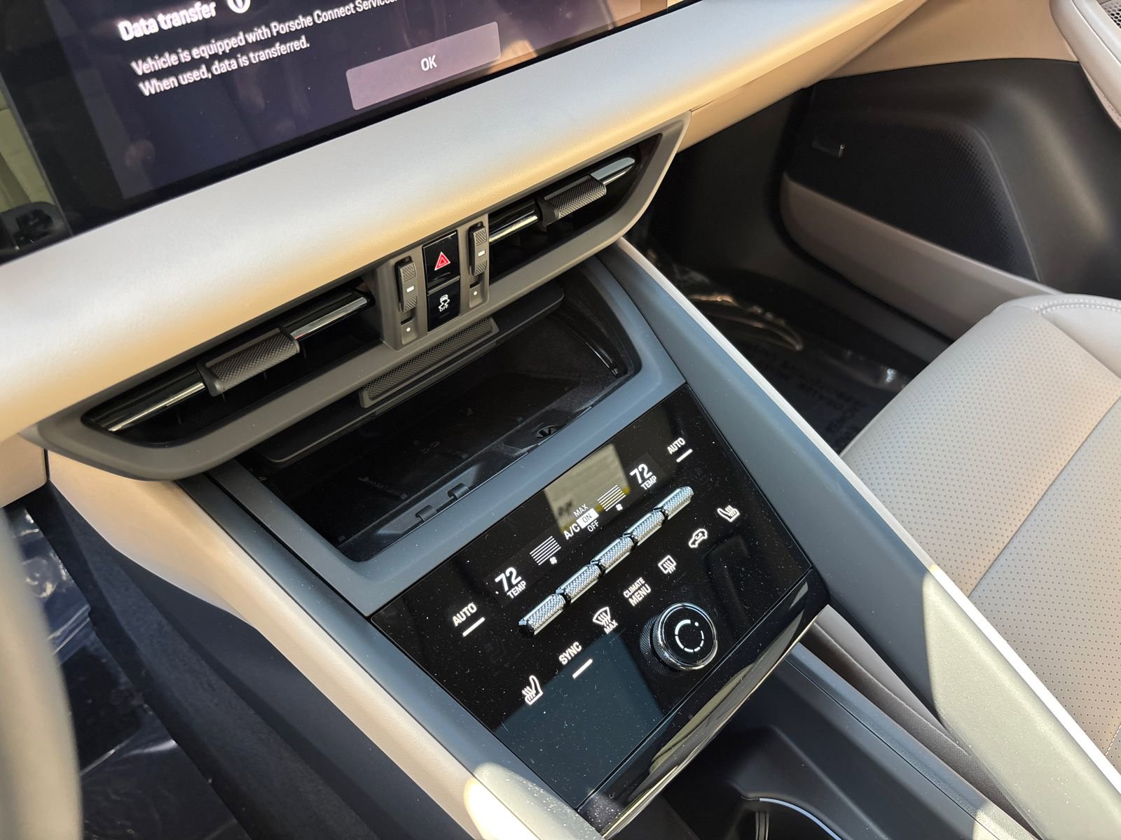 Used 2025 Porsche Macan Electric RWD image 27