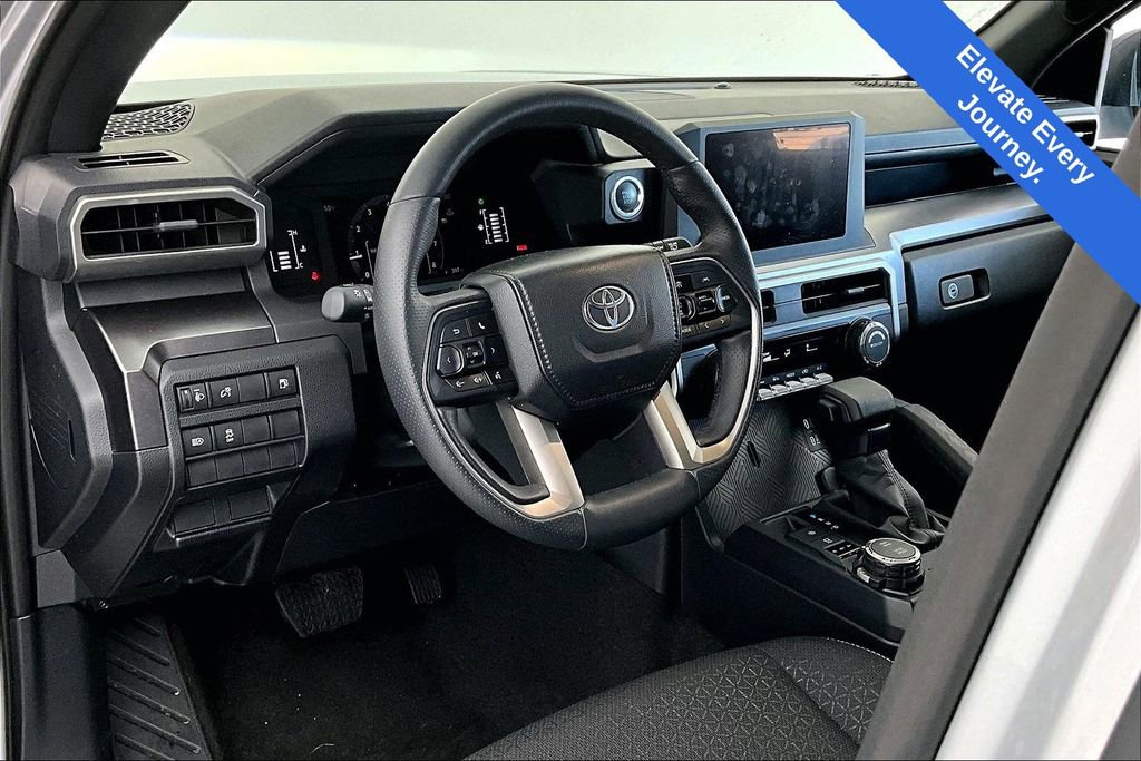 Used 2025 Toyota 4Runner SR5 image 17