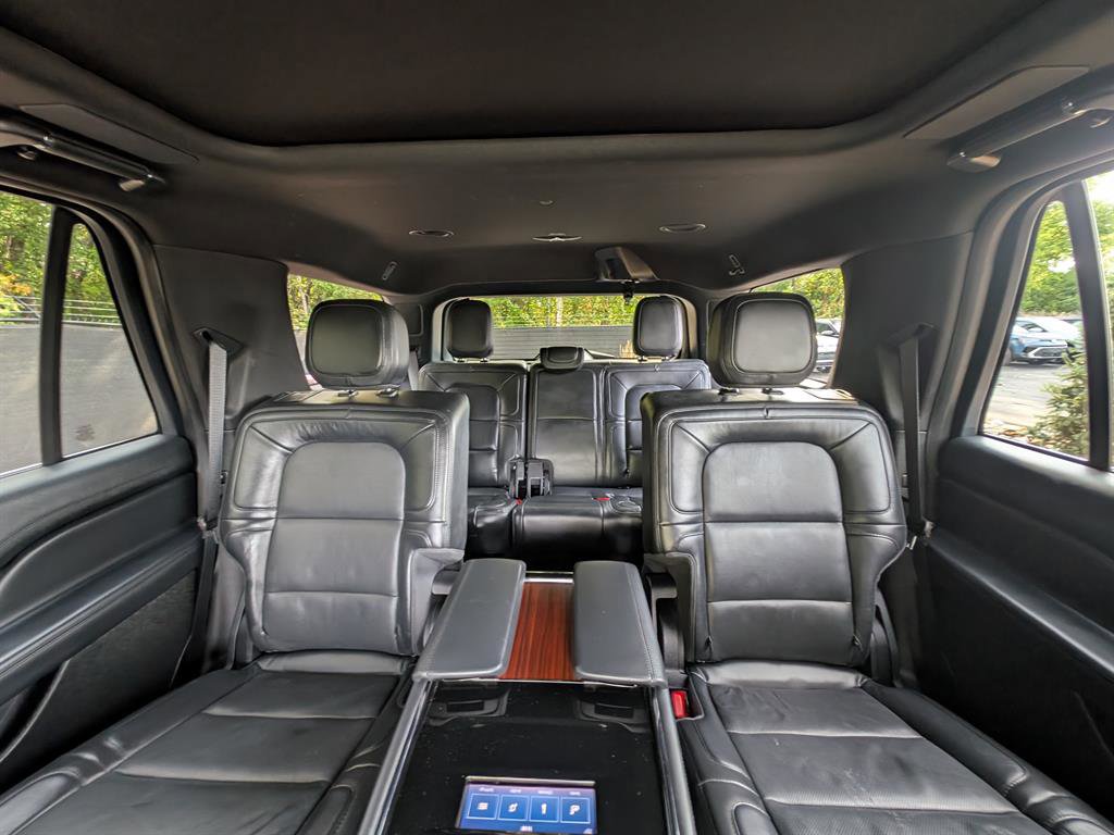 Used 2022 Lincoln Navigator Reserve image 17