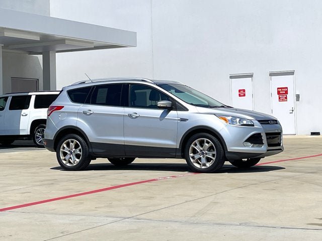 Used 2016 Ford Escape Titanium AWD/4WD image 6