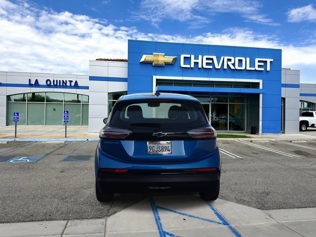 Used 2023 Chevrolet Bolt LT w/ Infotainment Package FWD image 7