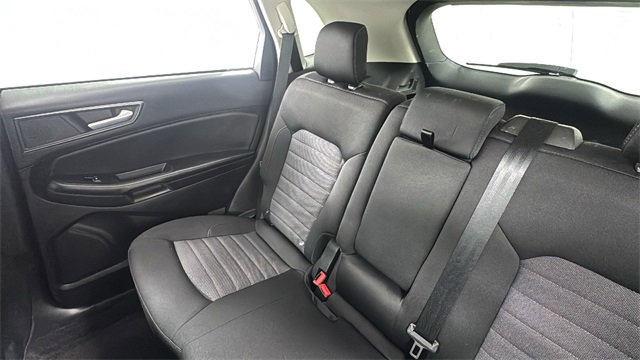 Used 2024 Ford Edge SE image 14
