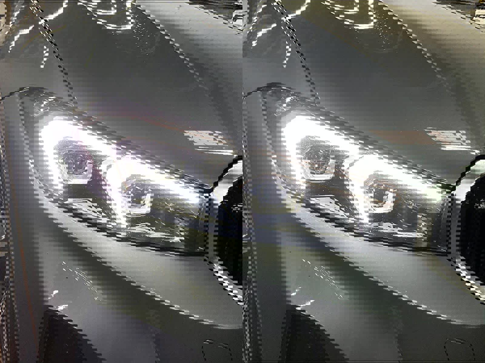 Used 2025 BMW 330i Sedan w/ Premium Package RWD image 29