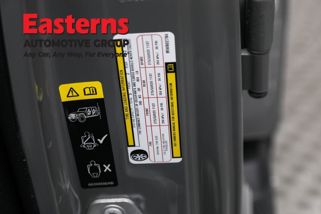 Used 2021 Jeep Wrangler Unlimited Sahara w/ Cold Weather Group image 38